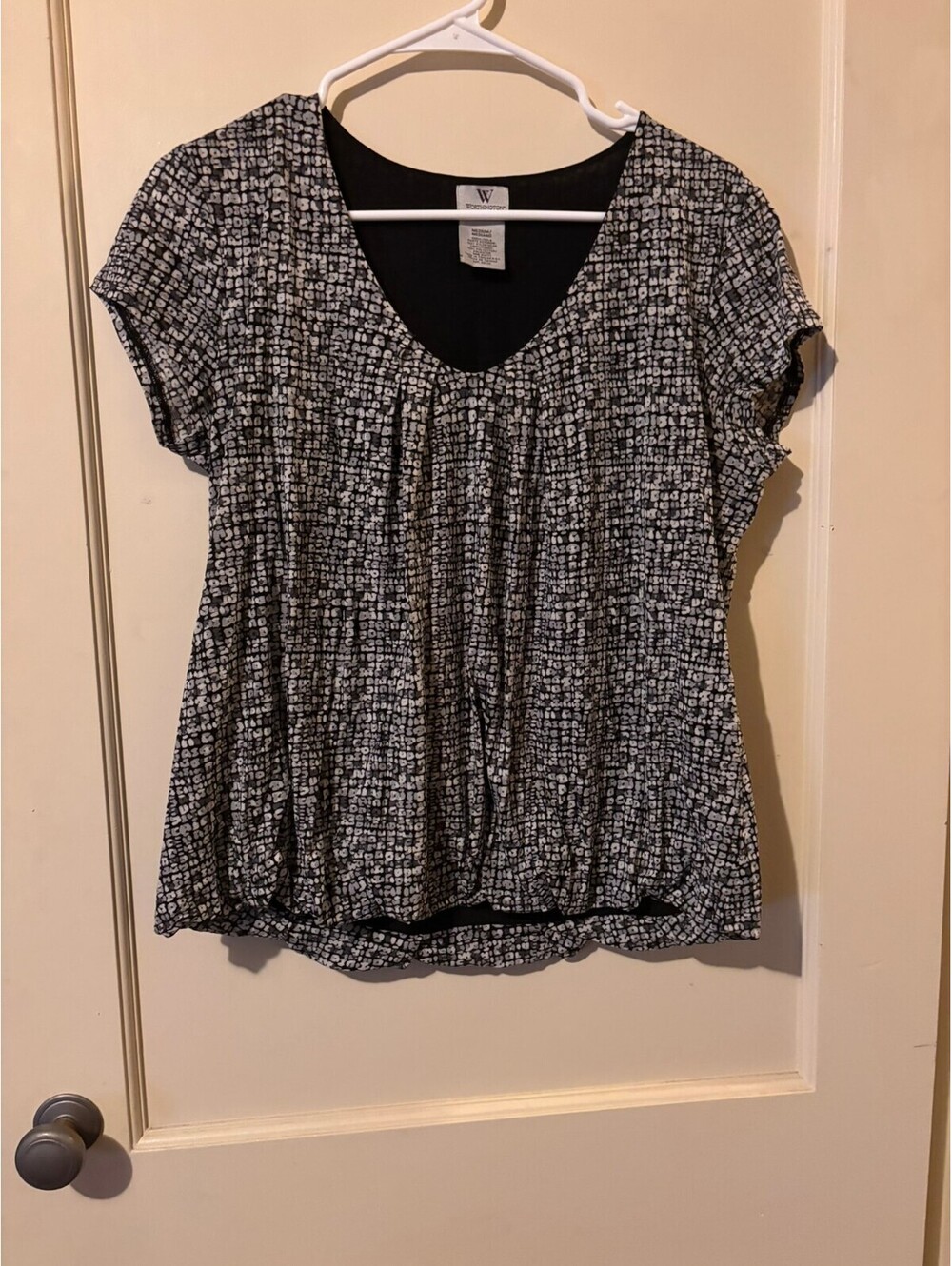 Worthington black and white short sleeve blouse Medium